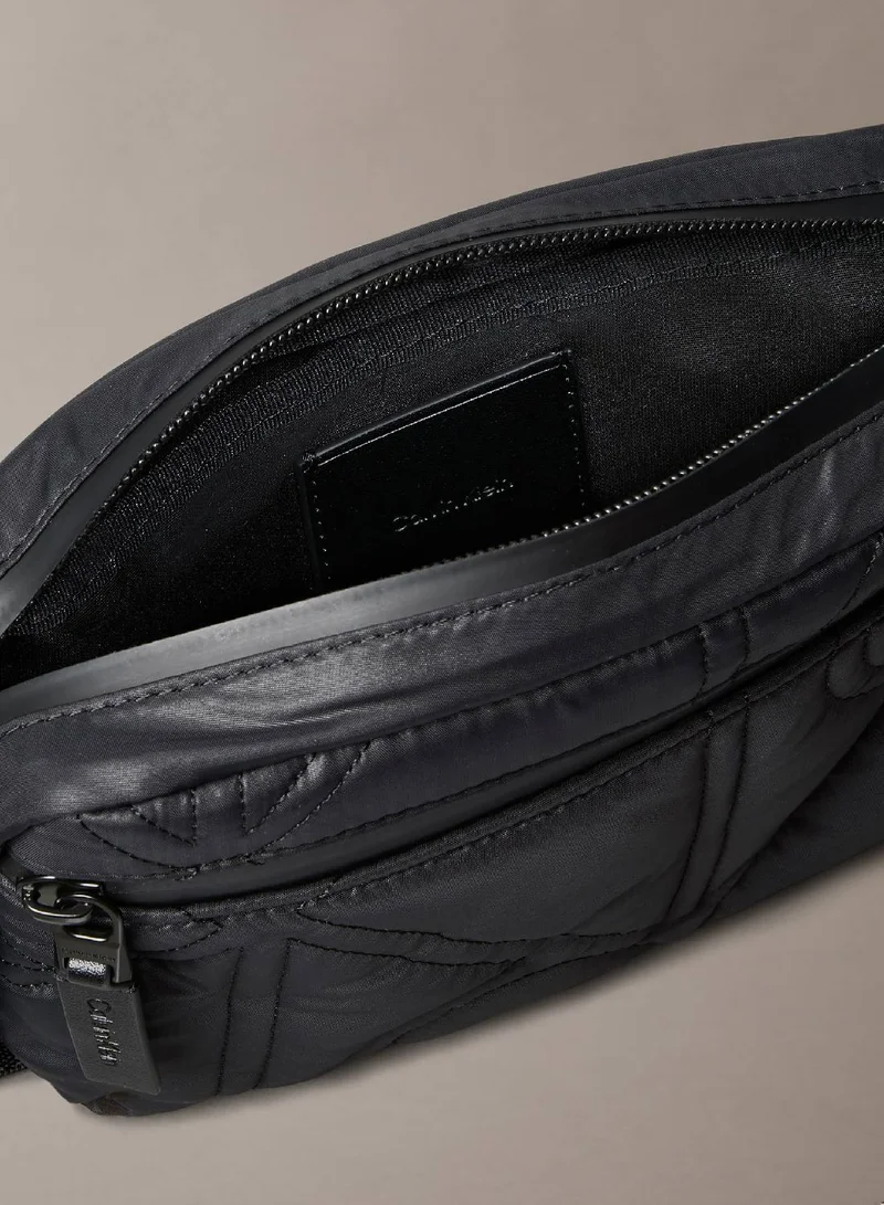 كالفن كلاين حقيبة كاميرا