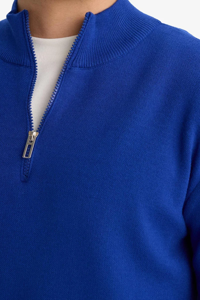 Defacto  Standard Fit Zip-Up Turtle Neck Knitwear Pullover for Men | Best Price UAE