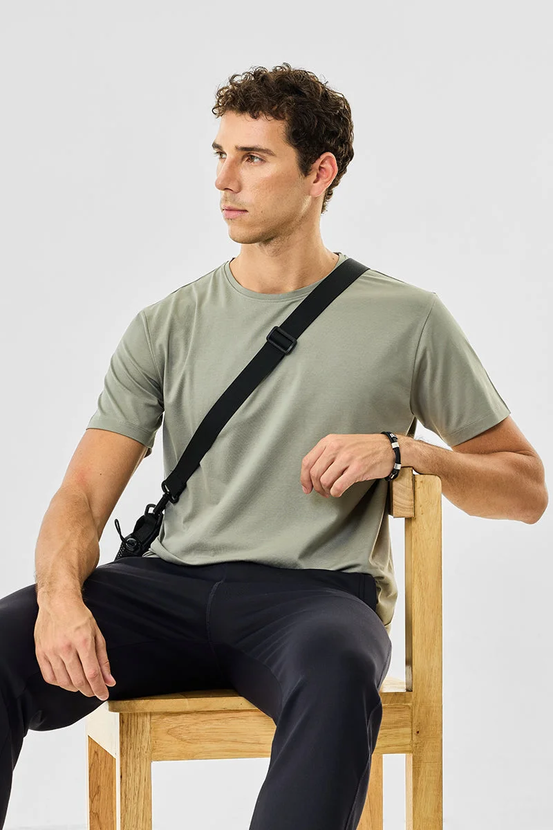 SNITCH تيشيرت أساسي بفتحات جانبية مطاطي