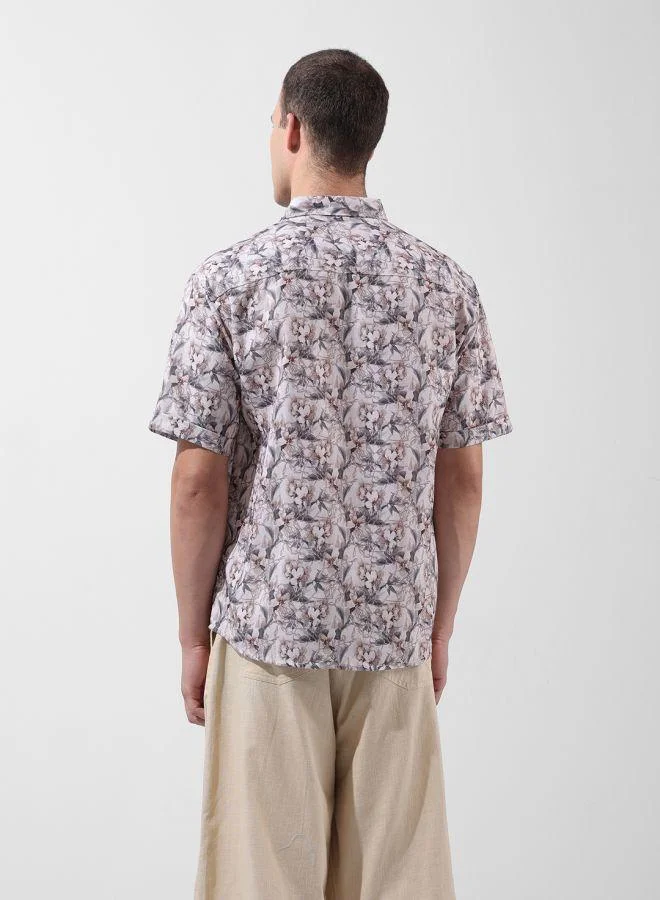 The Indian Garage Co Men Relaxed Fit Solid Cutaway Collar Half Sleeves Shirt