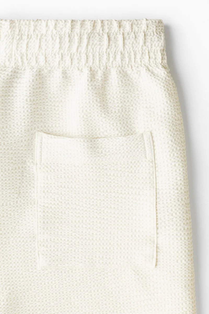 H&M  Relaxed Fit Waffled shorts for Men | Best Price UAE