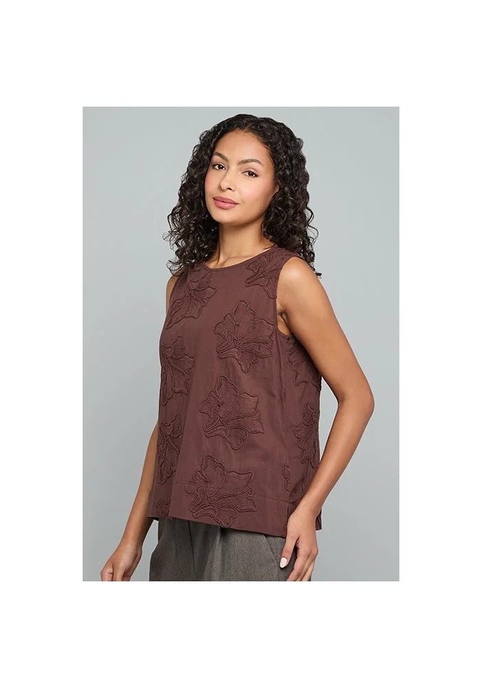 R&b Dori Embroidered Sleeveless Top