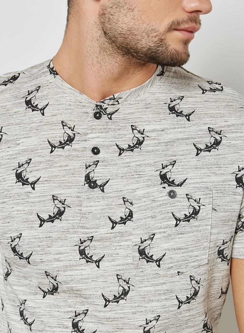 BRAVE SOUL Mako Crew Neck T-Shirt