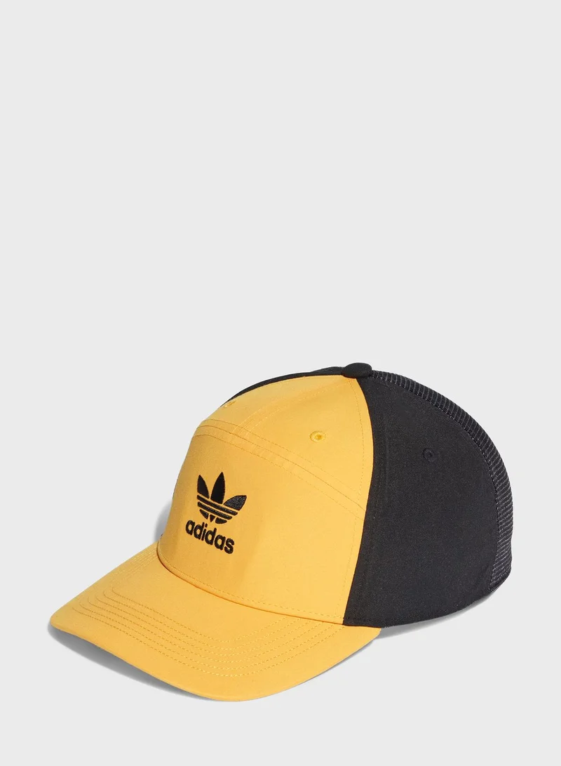 adidas Originals Adicolor Snapback Cap