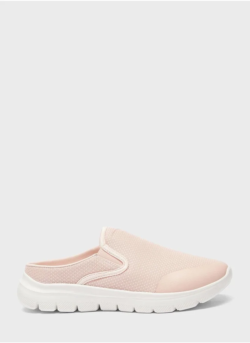 داش Close Toe Flat Slip Ons