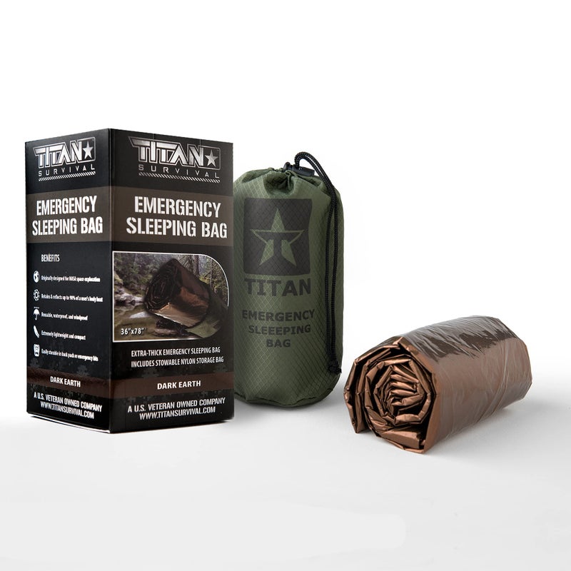 TITAN Survival أكياس النوم الطارئة من TITANSurvival للبقاء 36 بوصة × 78 بوصة - احتفاظ بالحرارة بنسبة 90%، 41% أكثر سمكًا ومقاوم للماء - كيس نوم متين للبقاء في الطقس البارد - كيس نوم حراري للاستخدام الخارجي - Image 1