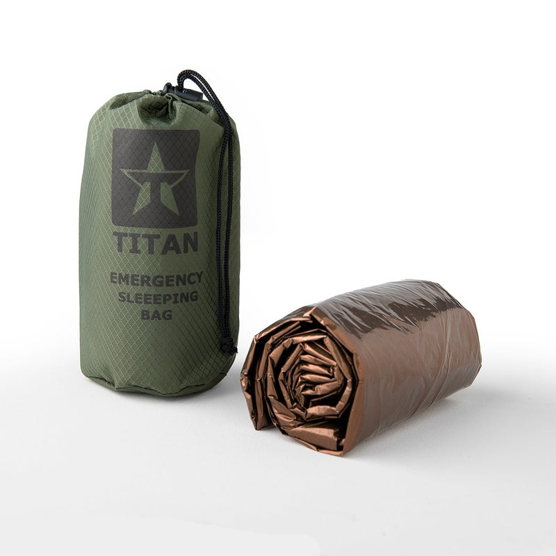 TITAN Survival أكياس النوم الطارئة من TITANSurvival للبقاء 36 بوصة × 78 بوصة - احتفاظ بالحرارة بنسبة 90%، 41% أكثر سمكًا ومقاوم للماء - كيس نوم متين للبقاء في الطقس البارد - كيس نوم حراري للاستخدام الخارجي - Image 2