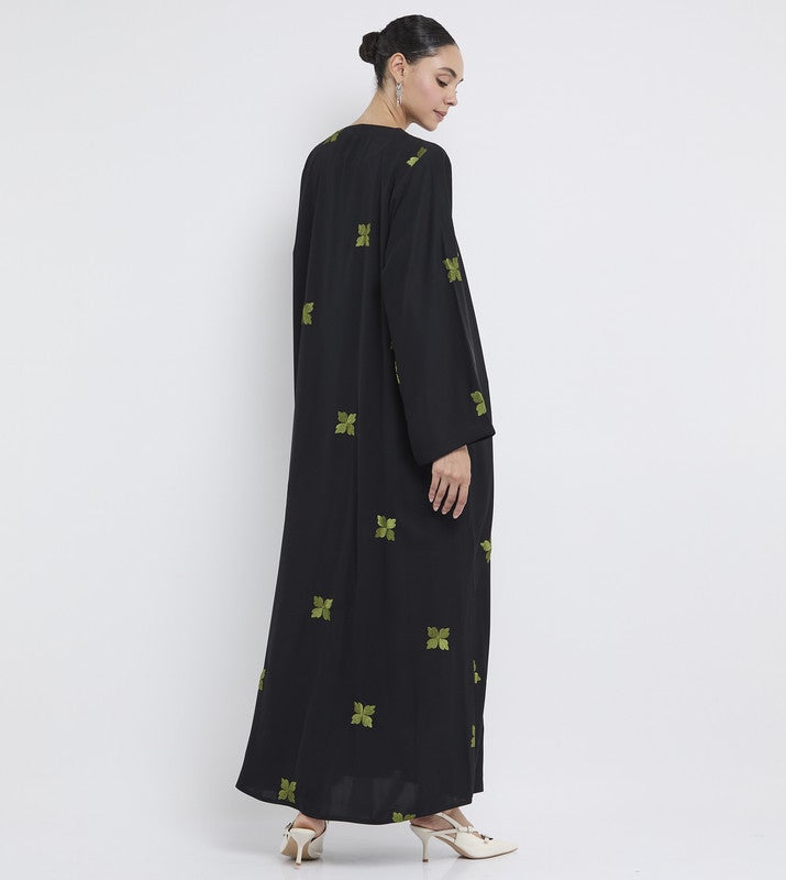 ROZA Black embroidered abaya - Image 4