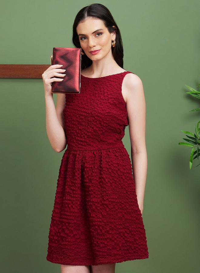 globus Women Red Textured V-Back Mini Dress - Image 1