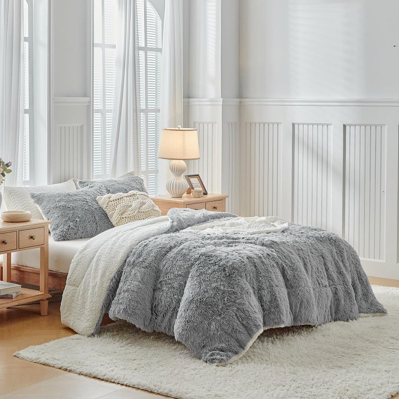 Uozzi Bedding Gray Faux Fur Comforter Set Full/Queen 3 Pieces - 1 Shaggy Comforter 90x90 and 2 Fur Pillowcases, Ultra Soft and Easy Care Sherpa Luxury Plush Super Warm Winter Shaggy Bedding Set - Image 3