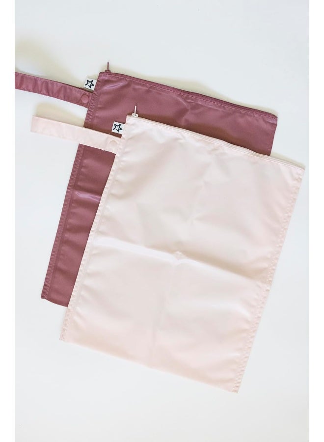 Tiny Twinkle حقائب مبللة مقاومة للفوضى من Tiny Twinkle - عبوة 2 حقيبة، حقيبة مقاومة للماء وقابلة للغسل للتخزين أثناء السفر، عربة الأطفال، دار الرعاية، حفاضات الأطفال، اليوغا، الشاطئ، المسبح، ملابس السباحة المبللة للأطفال الصغار (وردي، بورغندي) - Image 5