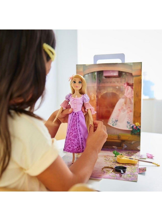 Disney store دميّة الأميرة الرسمية من متجر ديزني (رابونزل من فيلم تانجلد) 11 بوصة، تشمل كتاب تلوين وفستان إضافي، دميّة الأميرة بزي كلاسيكي، ألعاب أميرات للبنات - Image 2