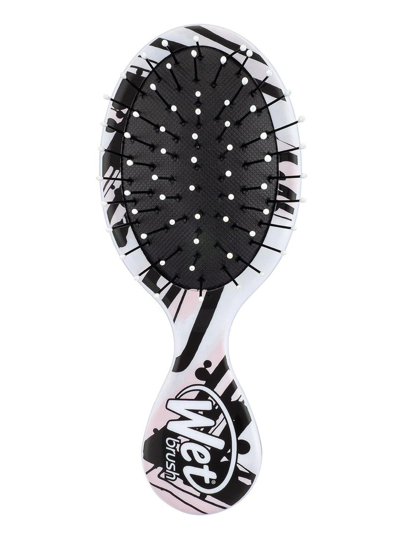 Wet Brush Squirt Detangling Hair Brush, Pink Lines (Watercolor Motif) - Mini Detangler Comb with Ultra-Soft IntelliFlex Bristles Glide Through Tangles with Ease - Pain-Free Hair Accessories - Image 2