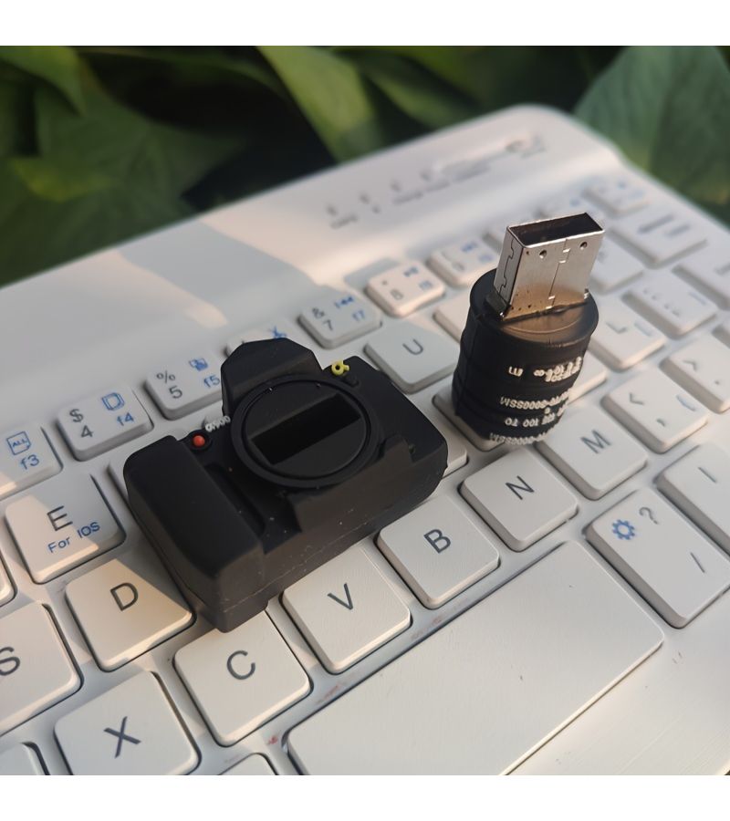 ذاكرة فلاش USB على شكل كاميرا، بسعة 4 جيجابايت، واجهة USB 2.0، عصا ذاكرة خارجية محمولة بتصميم كاميرا واقعي يشبه كاميرات DSLR، مناسبة للهواتف الذكية والأجهزة اللوحية وأجهزة الكمبيوتر المحمولة وأجهزة الكمبيوتر الشخصية، هدية لمحبي التصوير الفوتوغرافي. - Image 4