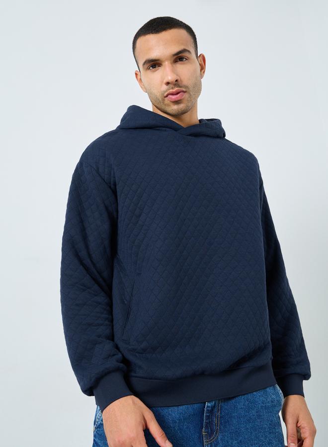 Styli Men Navy Quilted Look Oversized Hoodie - Image 3