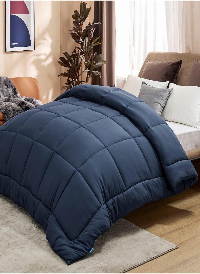 Bedsure Bedsure Duvet Insert King Comforter Navy - All Season Quilted Down Alternative Comforter for King Bed, 300GSM Mashine Washable Microfiber Bedding Comforter with Corner Tabs  - Image 4