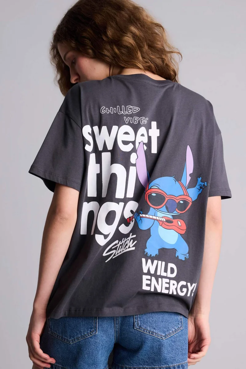 ديفاكتو Disney Lilo &amp; Stitch Back Print Oversize T-Shirt
