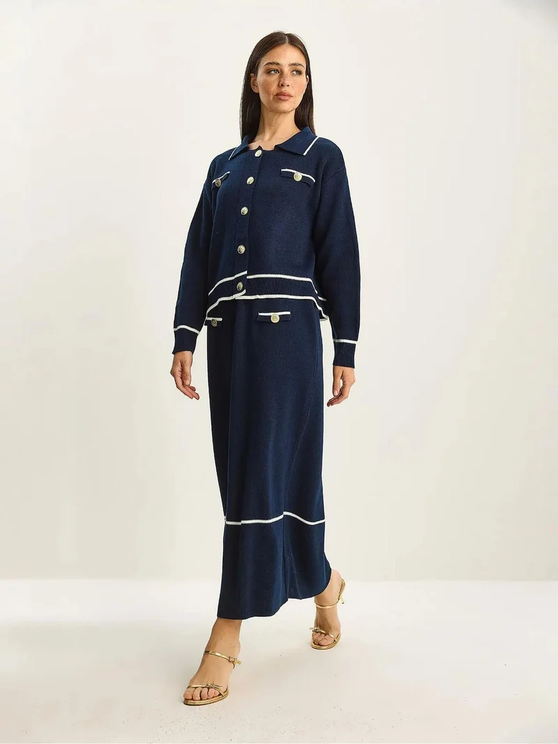 بيانكو لوتشي طقم لوكسي محبوك مضلع ميدي بياقة وأزرار