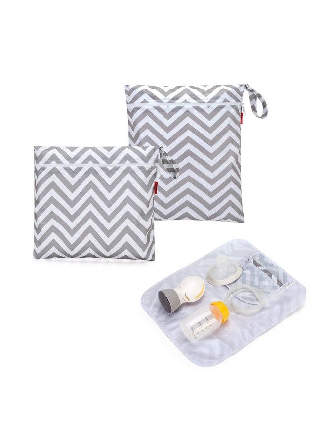 Damero حقيبة قطع مضخة الثدي 2 حزمة حقيبة مبللة لتخزين قطع مضخة الثدي مع حصيرة مقاومة للماء رمادي شيفرون - Image 1