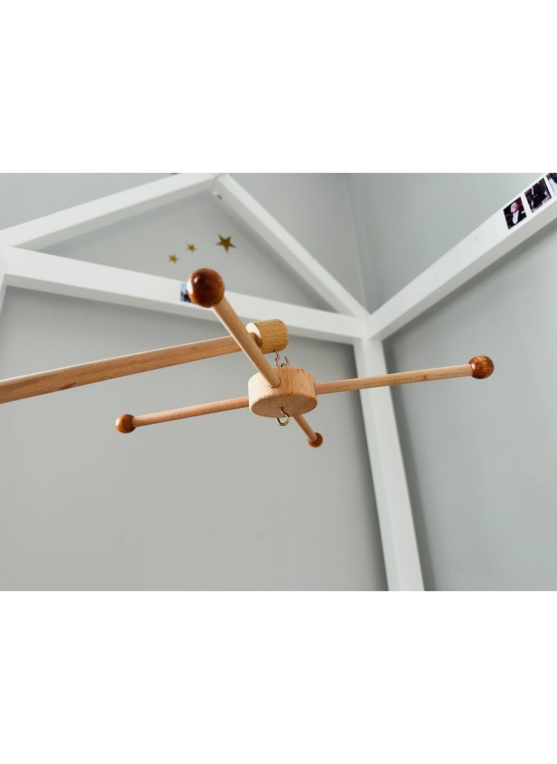 Ozan Tuhafiye - Wooden Crib Mobile Hanger with 4 Arms - Image 1