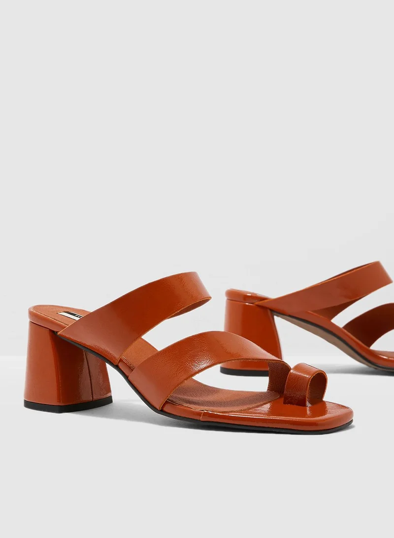 TOPSHOP Reya Vegan High Toe Loop Heel Sandal - Brown