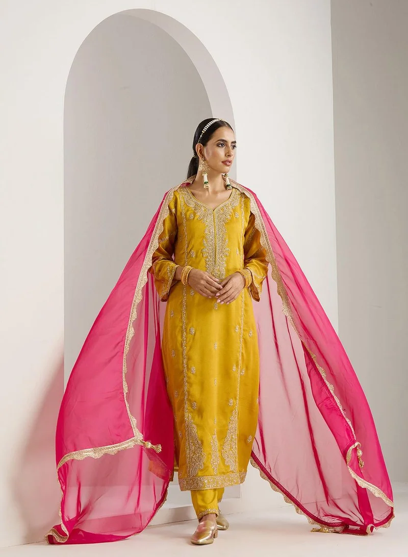 آي شين طقم كورتا نسائي مطبوع بوليستر بلون الخردل، قصة مستقيمة، طول كامل، كاجوال