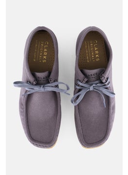 clarks Men Wallabee Slip On Shoes, Light Grey  - Image 3