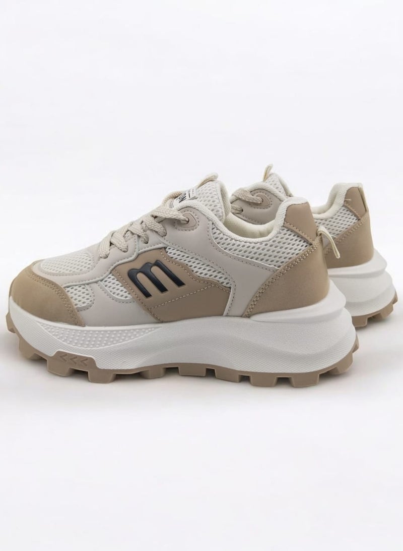 Elegant women's shoes in brown and white  - Image 1