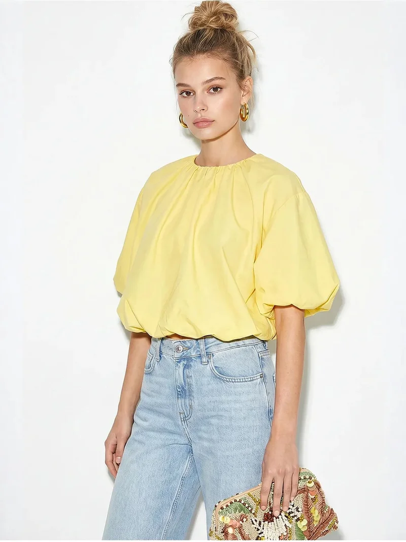 بيانكو لوتشي LUCCI Crop Poplin Blouse With Crew Neck