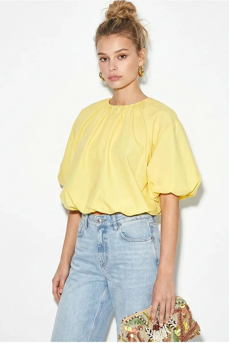 بيانكو لوتشي LUCCI Crop Poplin Blouse With Crew Neck