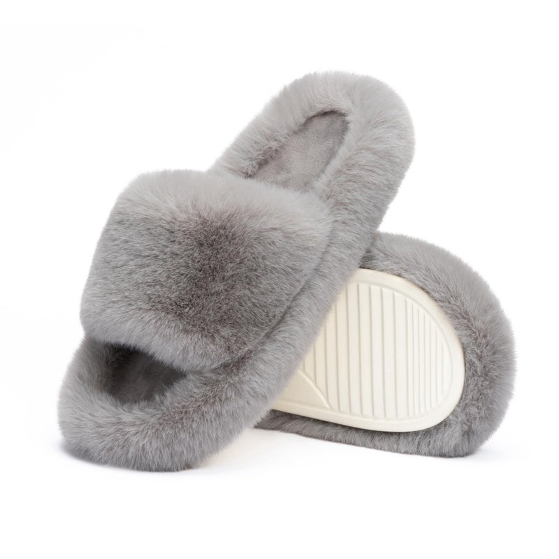 Chantomoo Women's Grey Fuzzy Plush Slippers Size 7-8 - Image 1