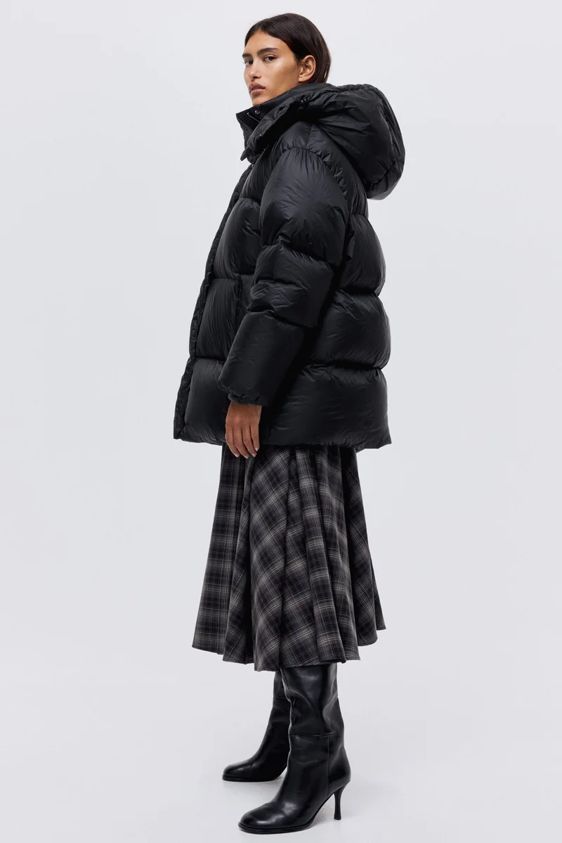 اتش اند ام جاكيت منفوخ مبطن بالريش بغطاء رأس