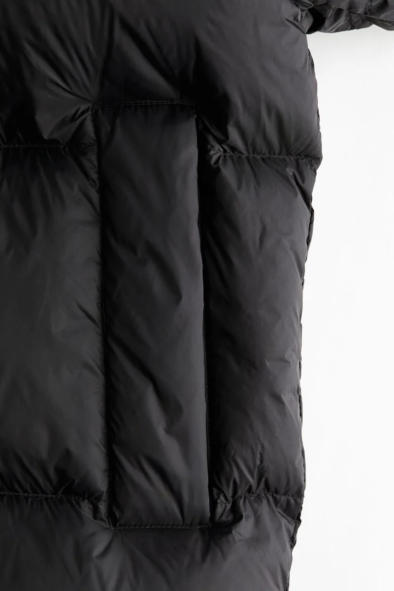 اتش اند ام جاكيت منفوخ مبطن بالريش بغطاء رأس