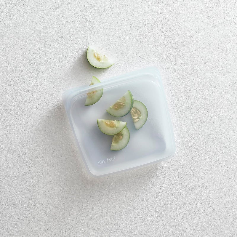 Stasher Silicone Reusable Storage Bag, Sandwich Bags, Reusable Freezer Bag, Microwave, Dishwasher, Oven Safe, Sous Vide, Premium Lunch Container, Eco Friendly, Food Storage Bags, 28 oz, Clear - Image 4