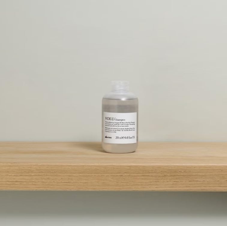 Davines VOLU Shampoo | Volume Shampoo for Fine, Thin Hair Types | Gentle Everyday Volumizing | 8.45 fl oz (Pack of 1) - Image 2