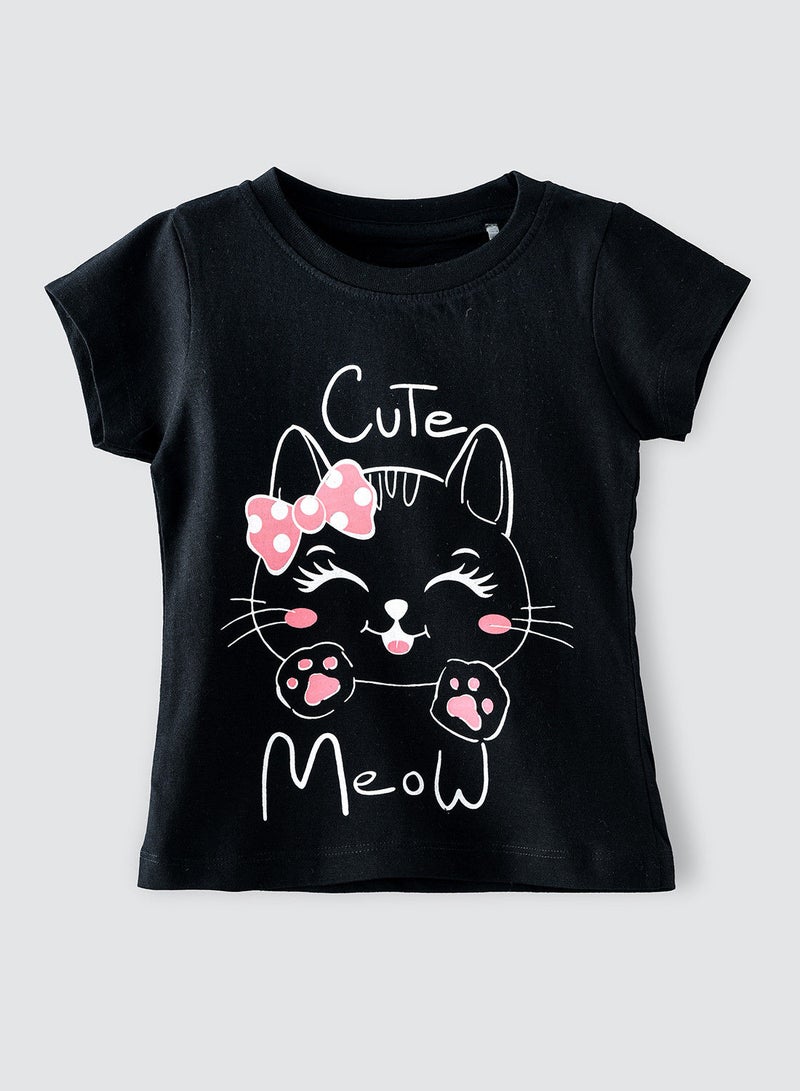 Basic round neck graphic t-shirt