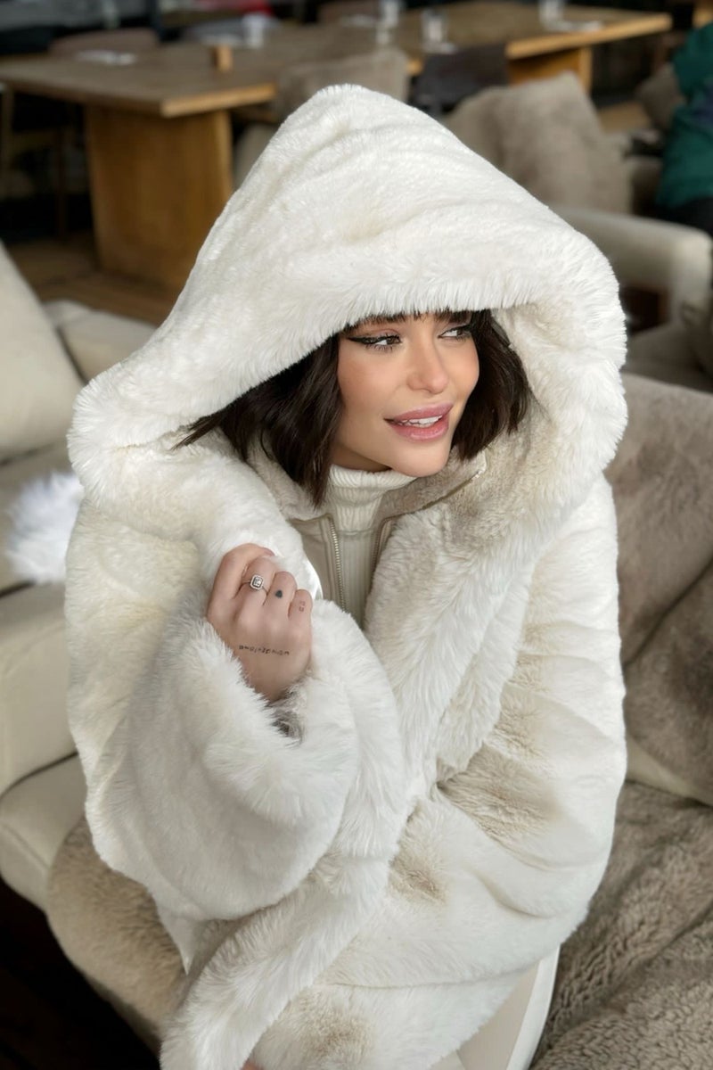Açelya Okcu Premium Neptune Hooded Faux Fur Women's Coat  - Image 2