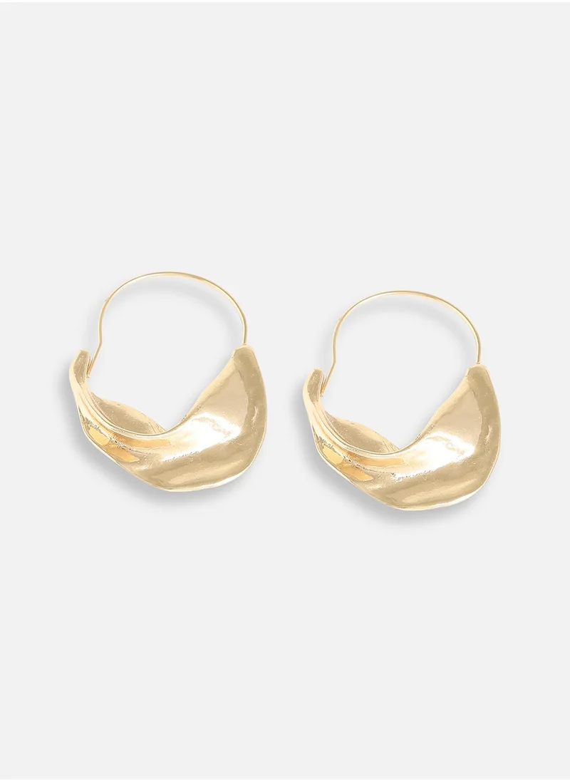 SOHI Casual Stud Earrings