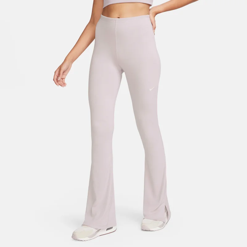 Nike Women's Sportswear Chill Knit Flared Leggings