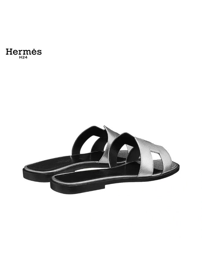 Hermes H24 حذاء مسطح مفتوح من الأمام من جلد العجل من Hermes H24 Oran، بنمط H، للنساء، صيفي، فضي - Image 2