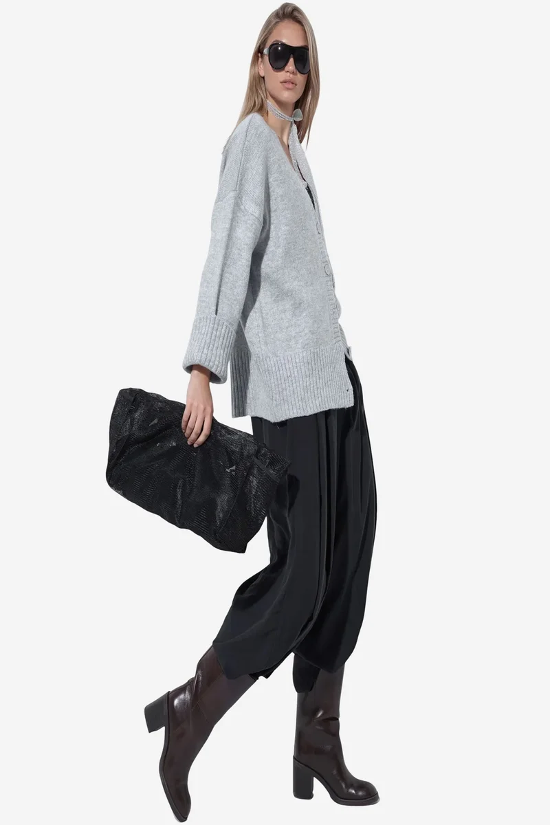 Viorna VIORNA Ribbed V-Neck Button Cardigan