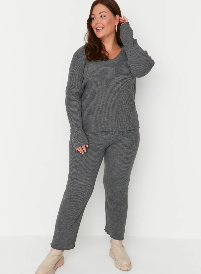 Trendyol Curve V-Neck Knitted Top & Flare Pants Set