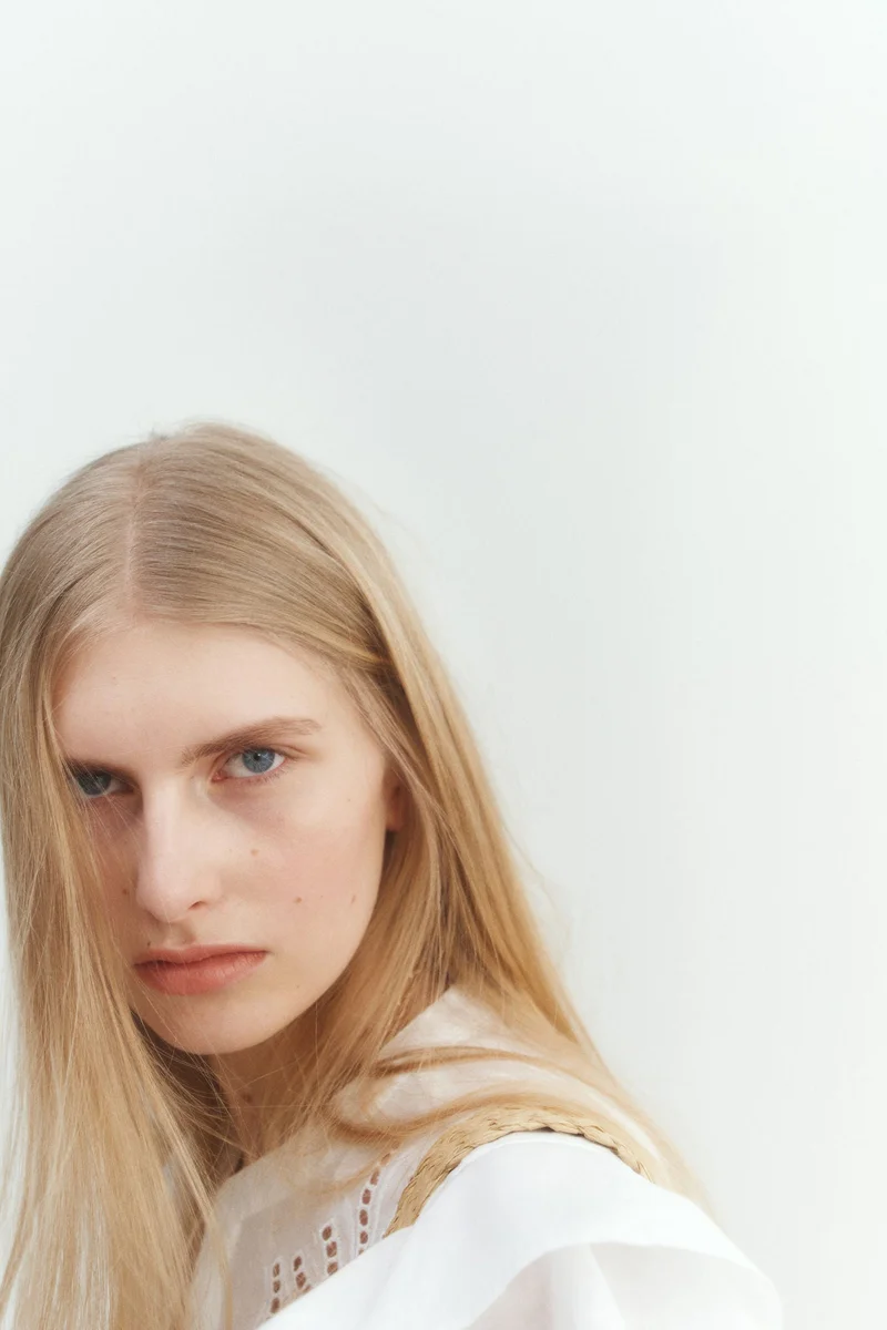 H&M Broderie anglaise blouse