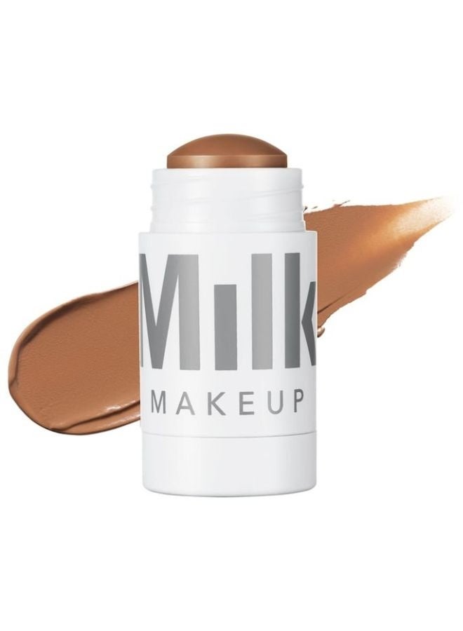 ميلك ميكب قلم برونزر كريمي مطفي من ميلك ميك أب - مخبوز 5.7 غرام - برونزر كريمي قابل للتكثيف والدمج لإطلالة دافئة طبيعية - Image 1
