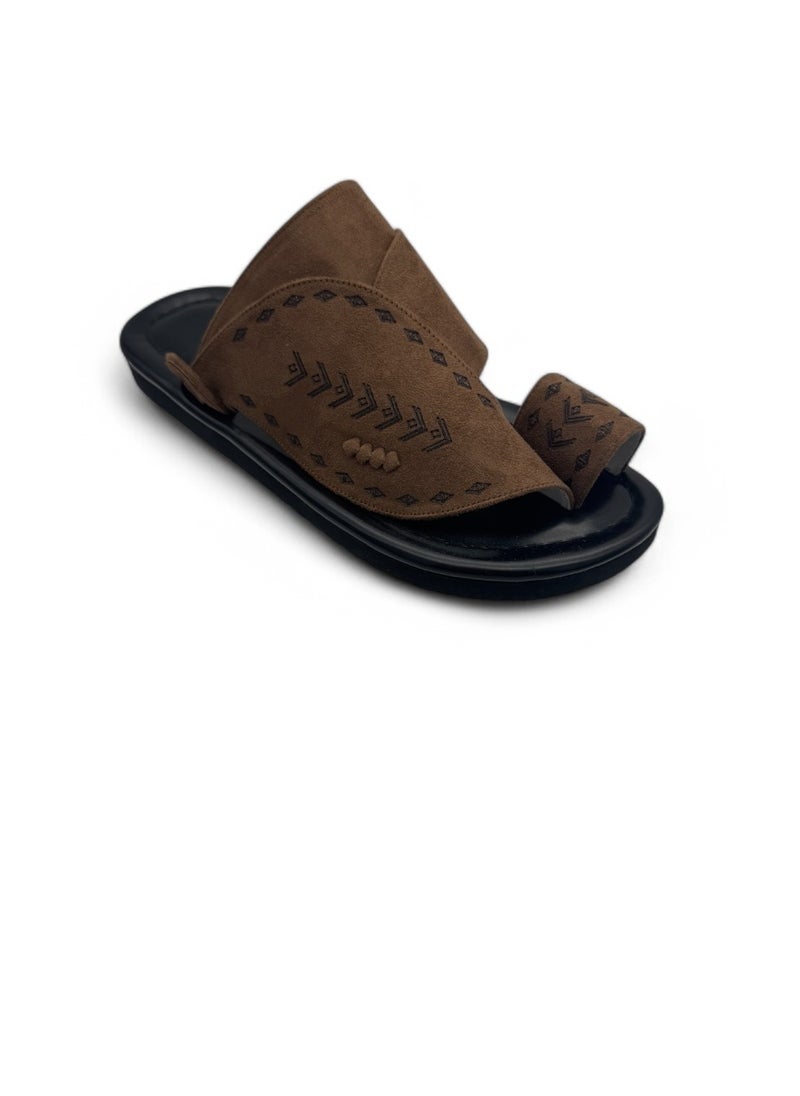 AL Fanoos Classic Arabic Slippers  - Image 1