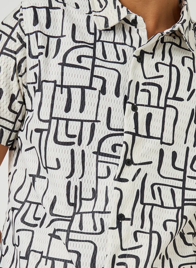 Styli Styli All-Over Print Short Sleeve Regular Fit Shirt