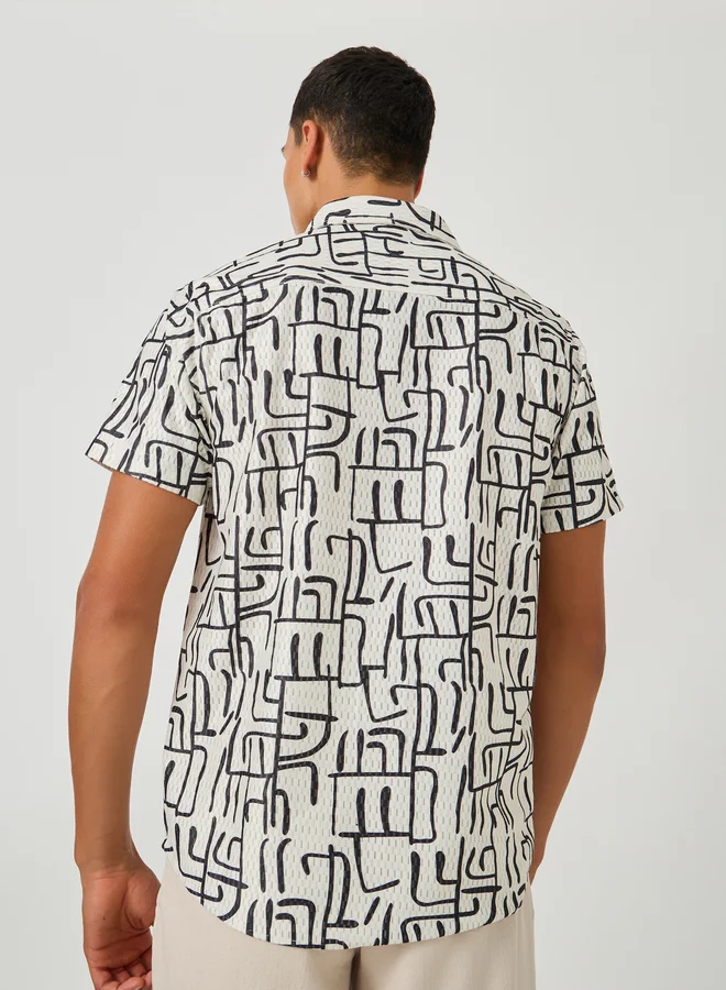 Styli Styli All-Over Print Short Sleeve Regular Fit Shirt