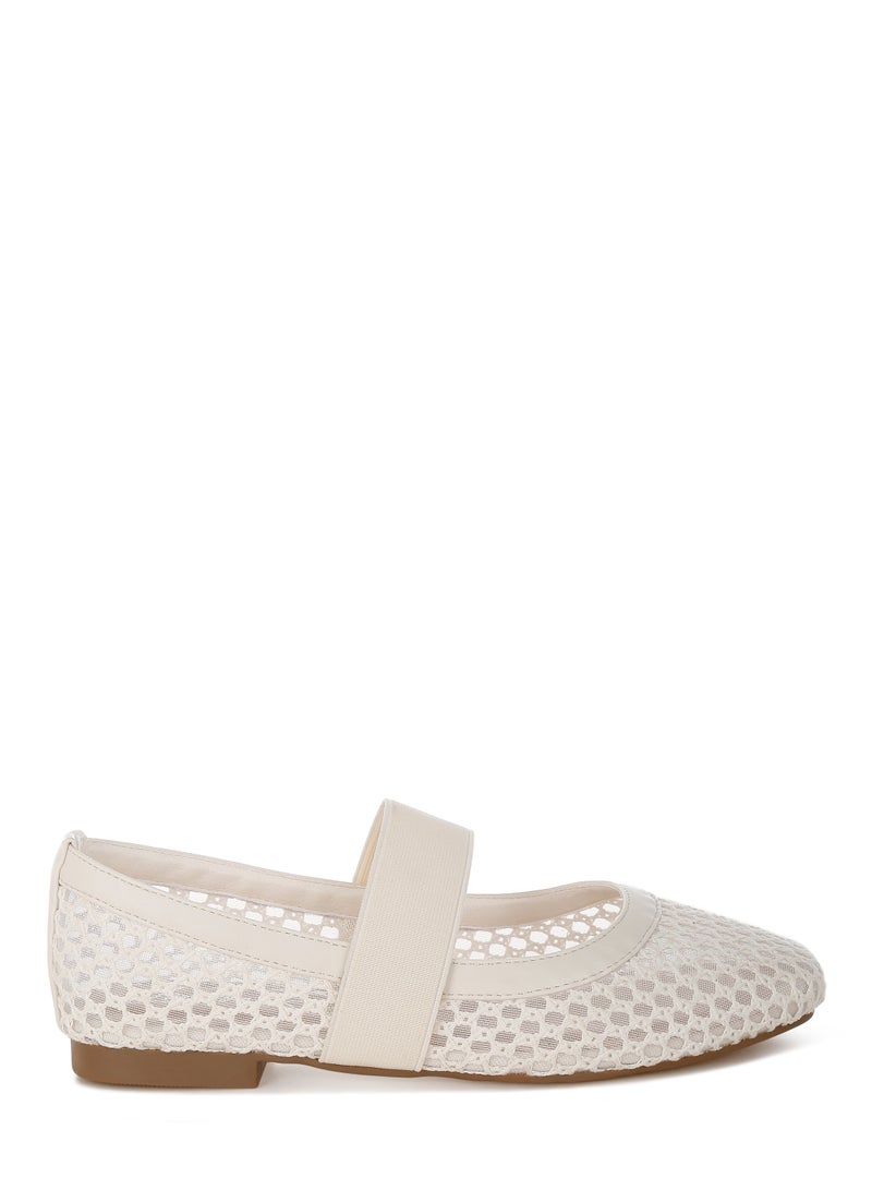 لندن راج حذاء باليرينا بحزام يصل إلى منتصف القدم باللون البيج - Image 1