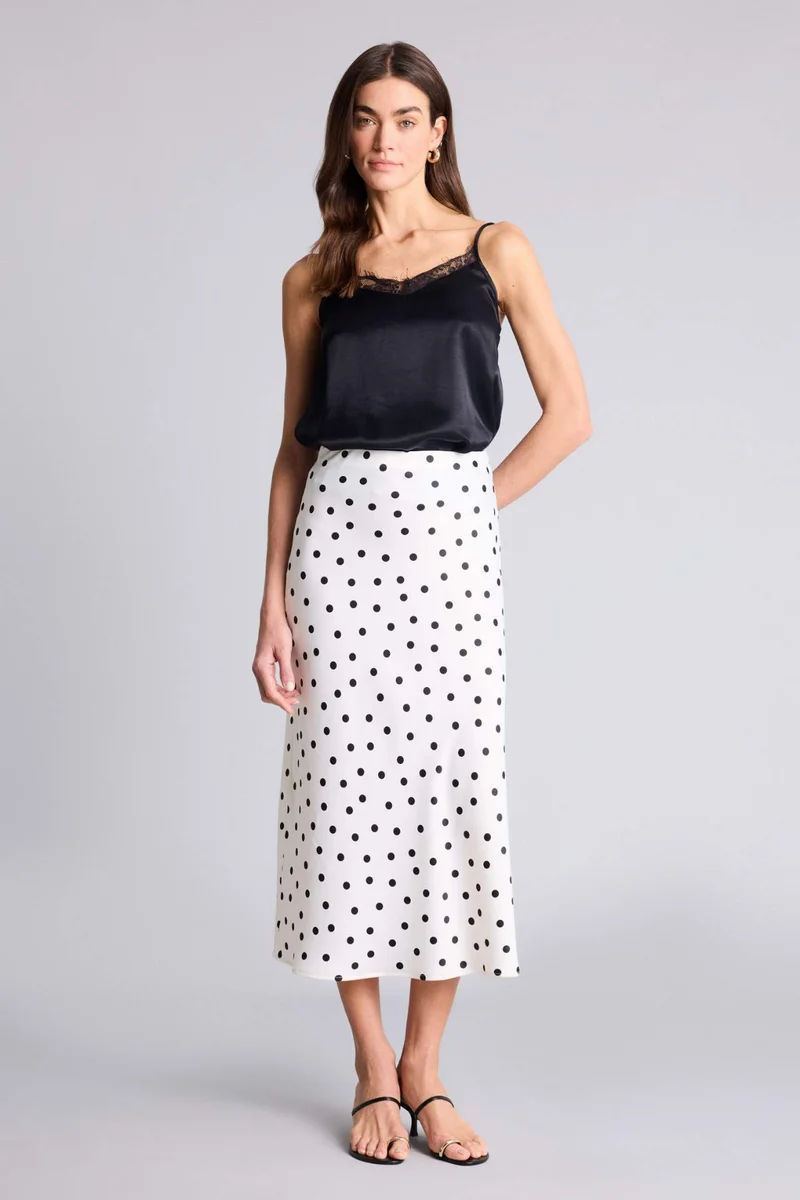 ديفاكتو A Cut Satin Normal Waist Maxi Skirt
