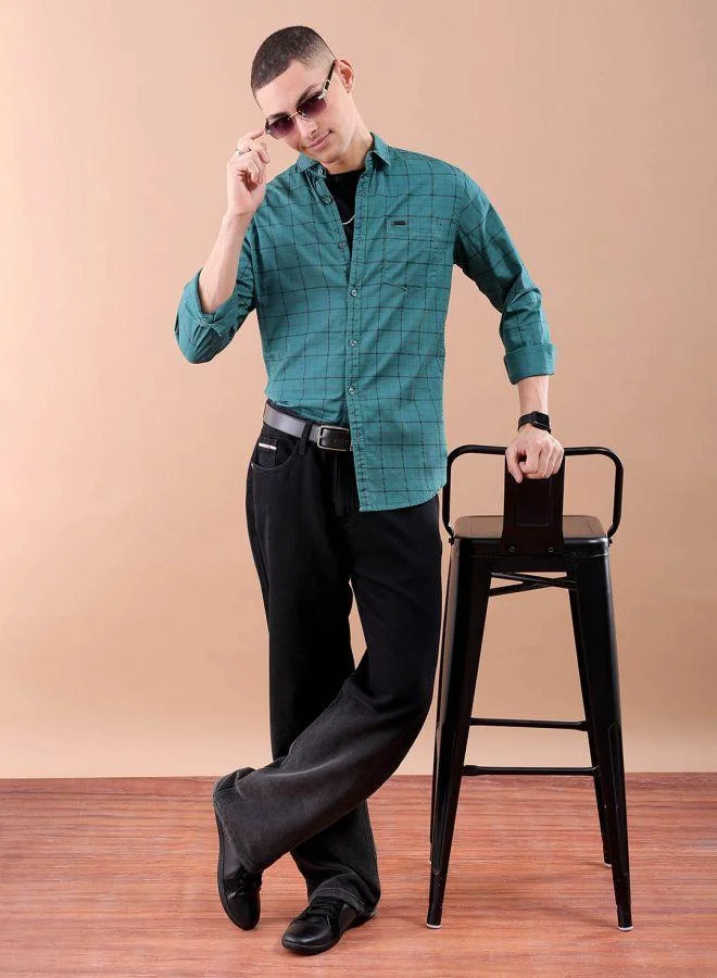 The Indian Garage Co Men Slim Fit Checkered Full Sleeves Spread Collar Casual Shirt